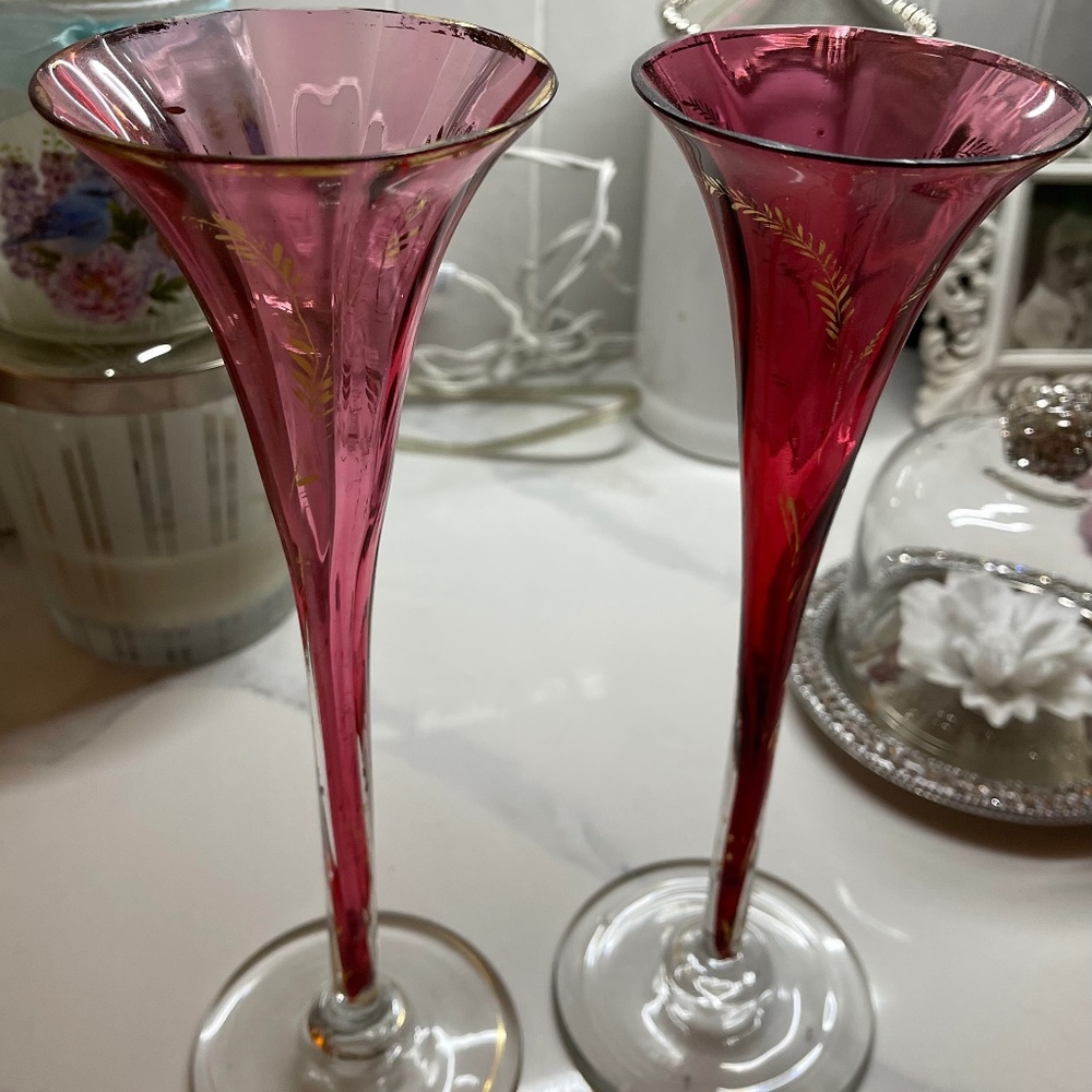 VINTAGE RUBY CRYSTAL CHAMPAGNE FLUTES